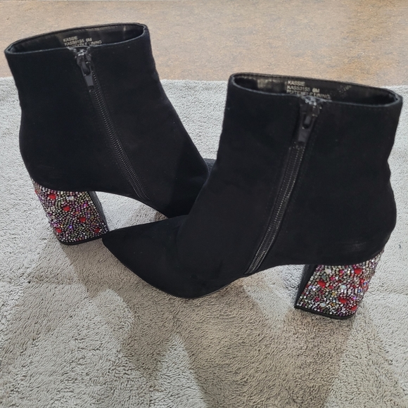 Ankle boots - Picture 2 of 4